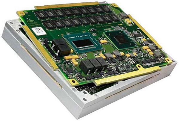 Figure 1. VITA 59 Rugged Com Express module adds thermal tabs to the sides of COM Express boards to pull heat out to a rugged aluminum frame (Courtesy of Men Micro)